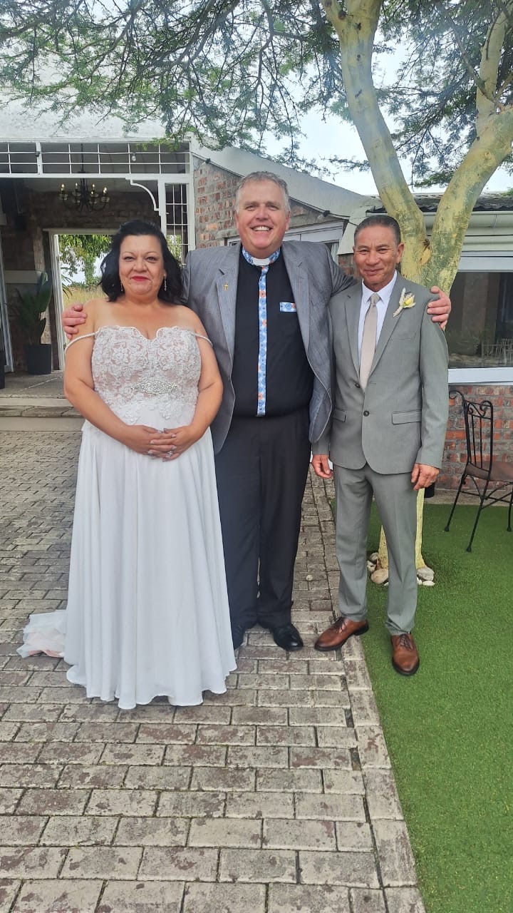 Wedding ceremony by Dr. Gerrit Rademeyer in Cape Agulhas
